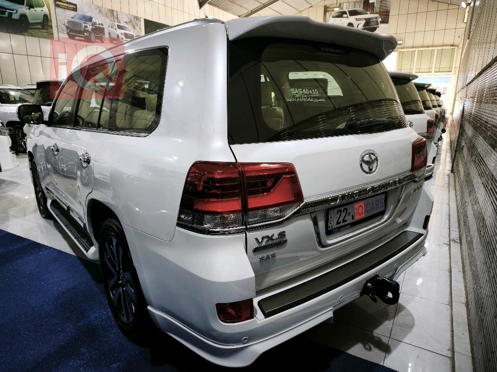 تويوتا لاندكروزر